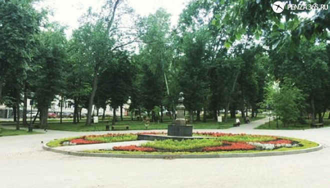 Город Пенза. Памятник Лермонтову (Сквер Лермонтова) фото